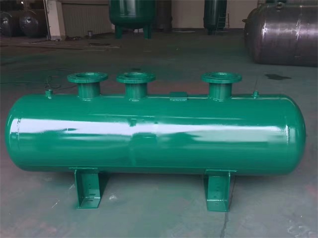 阿瓦提阿瓦提阿瓦提蒸汽分气缸